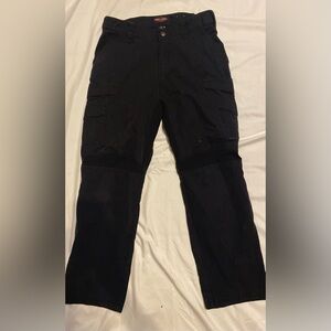 True Spec men’s tactical cargo pants size 32